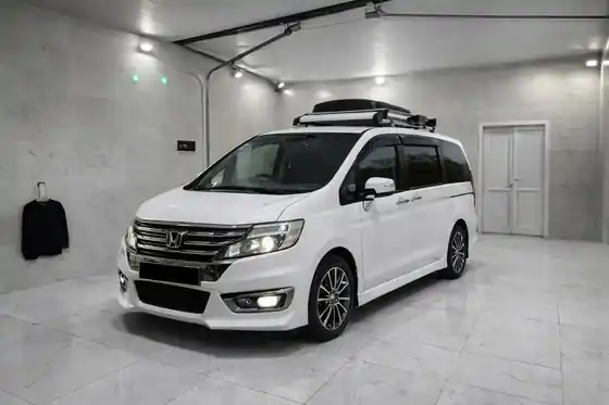 Honda Stepwgn Spada 2015