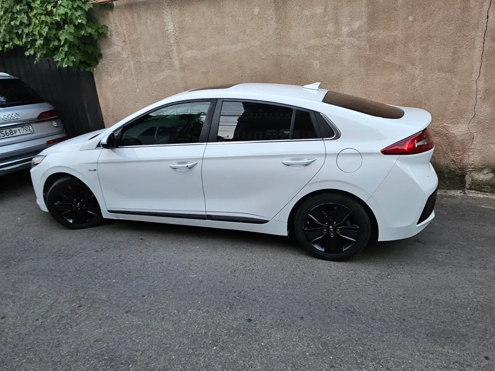Hyundai Ioniq Hybrid 2019