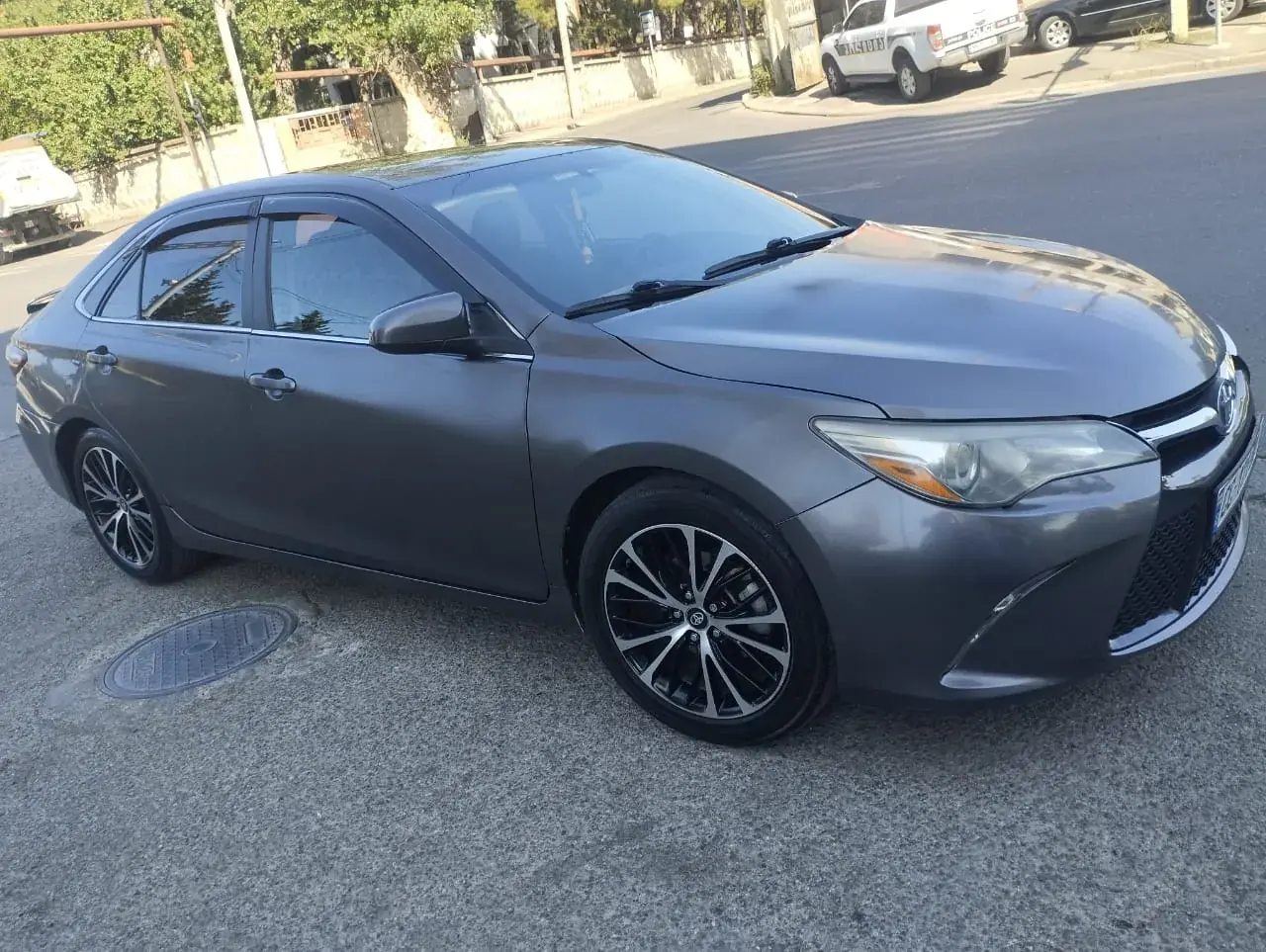 Toyota Camry 2017