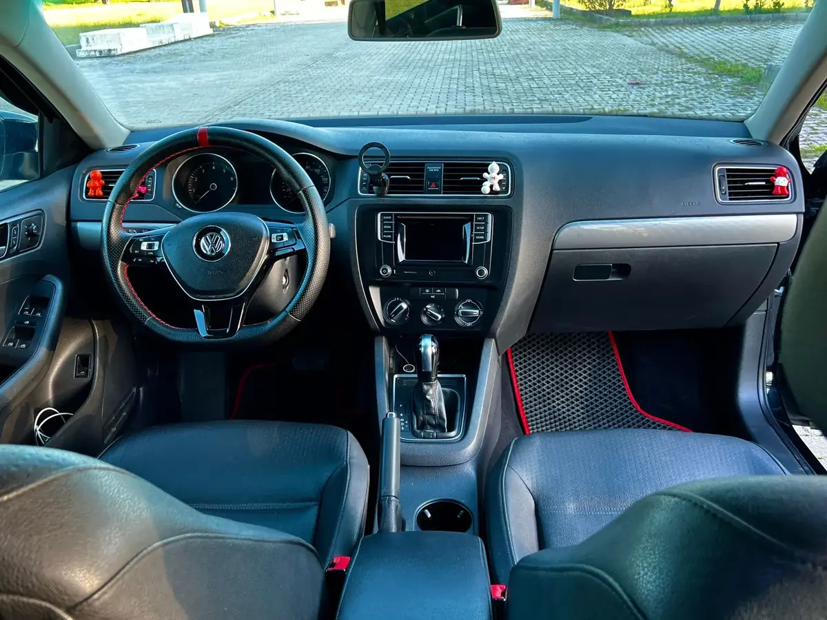 Volkswagen Jetta 2018