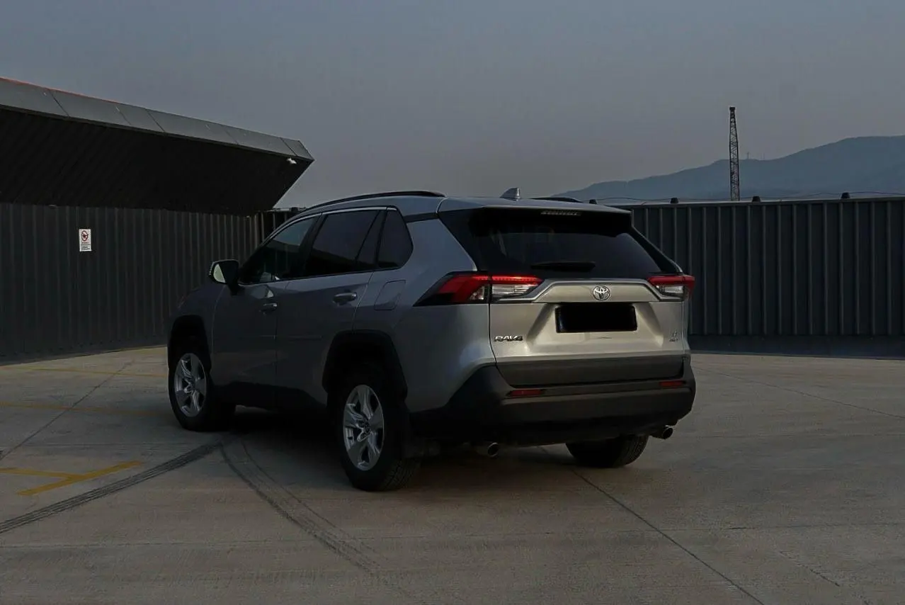 Toyota RAV4 2021